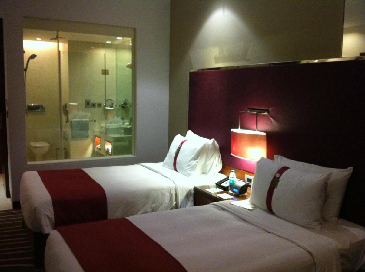 Holiday Inn Mumbai International Airport By Ihg Exterior foto