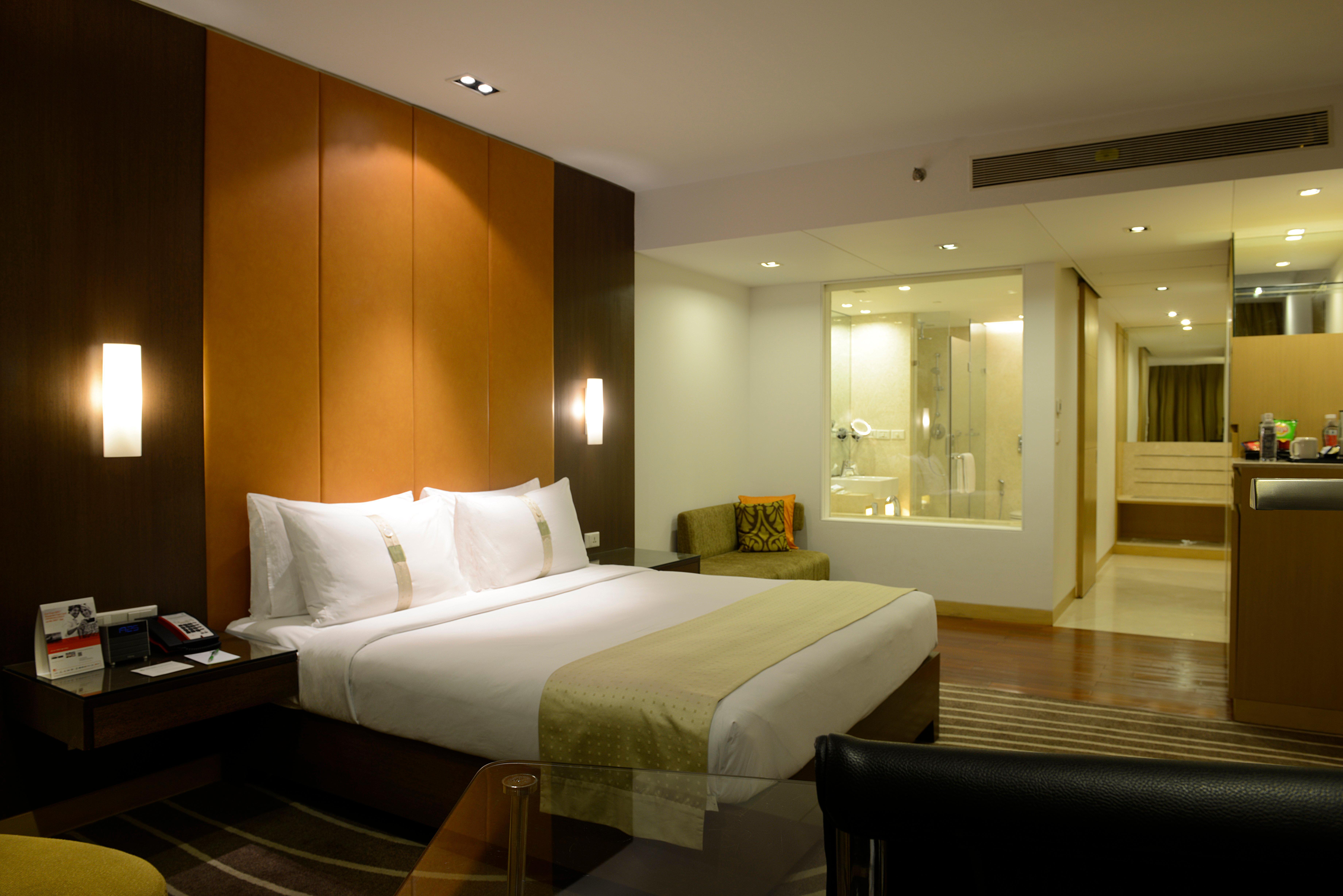Holiday Inn Mumbai International Airport By Ihg Exterior foto A suite at the Taj Mahal Palace, Mumbai